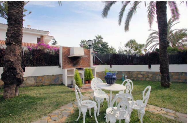 Villaer Torremora Puerto Banus *